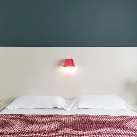 Michelino 75 By The Sydney