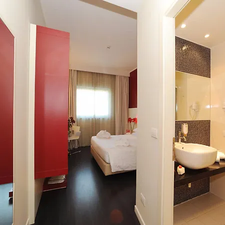 Michelino 75 By The Sydney Hotell 3*