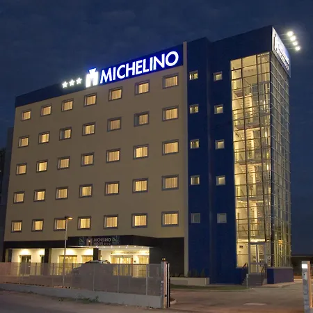 Michelino 75 By The Sydney Hotel