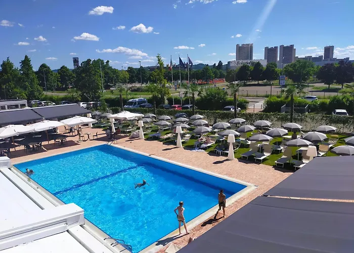 Michelino 75 By The Sydney