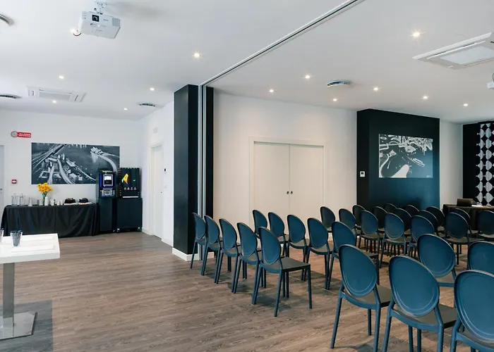 Hotel Michelino 75 By The Sydney Boloňa