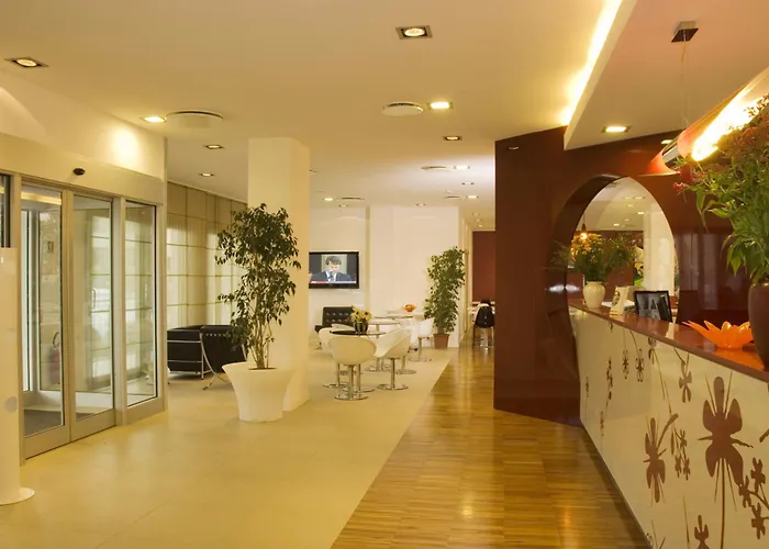 Michelino 75 By The Sydney Hotel 3*