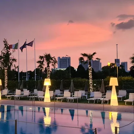 Michelino 75 By The Sydney Hotell