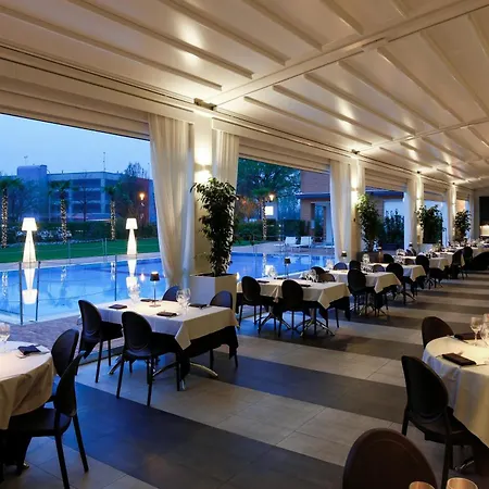 Michelino 75 By The Sydney Hotell 3*