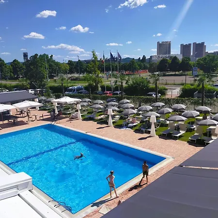 Michelino 75 By The Sydney