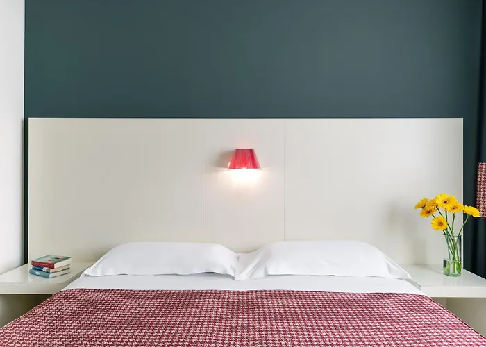 Michelino 75 By The Sydney